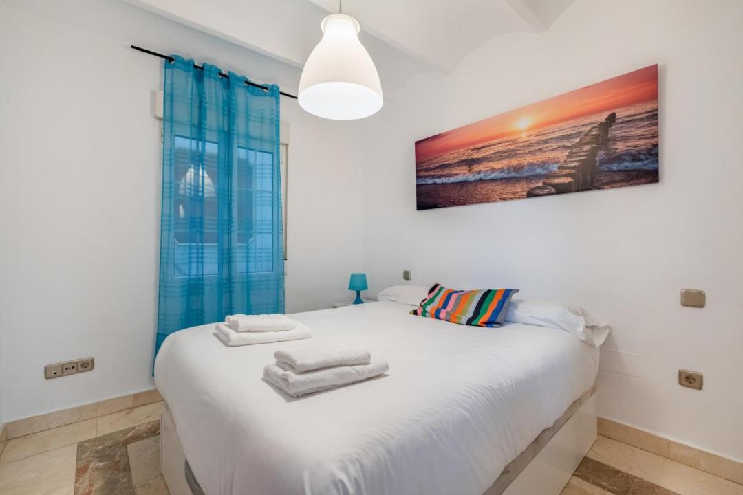 2 Bedroom 1 Bathroom Furnished - Sol - Cozy Vintage - Mintystay Мадрид Екстер'єр фото